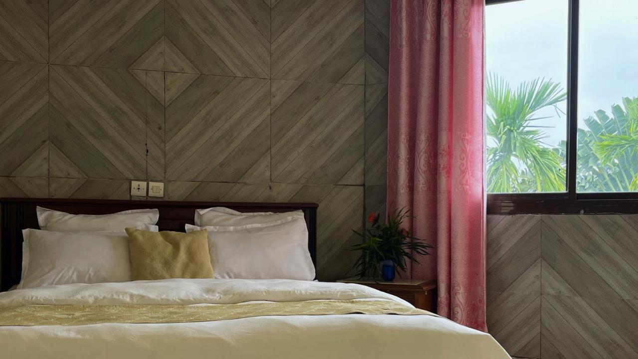 Hotel Les Polygones 크리비 외부 사진